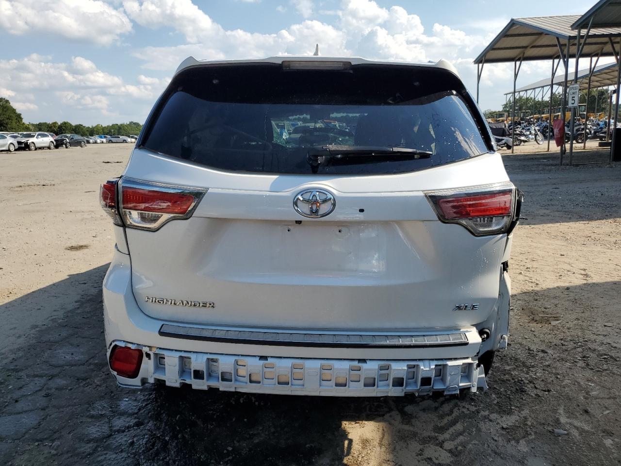 2015 Toyota Highlander Xle VIN: 5TDKKRFH2FS092464 Lot: 71401335