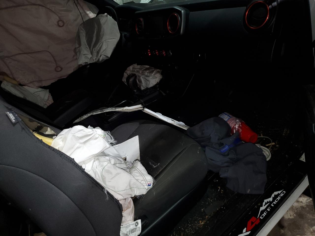 2017 Toyota Tacoma Access Cab VIN: 5TFSZ5AN2HX051170 Lot: 80456065