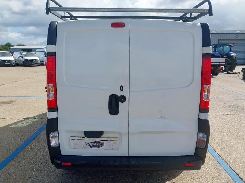2011 VAUXHALL VIVARO 2700 CDTI 113 SWB 