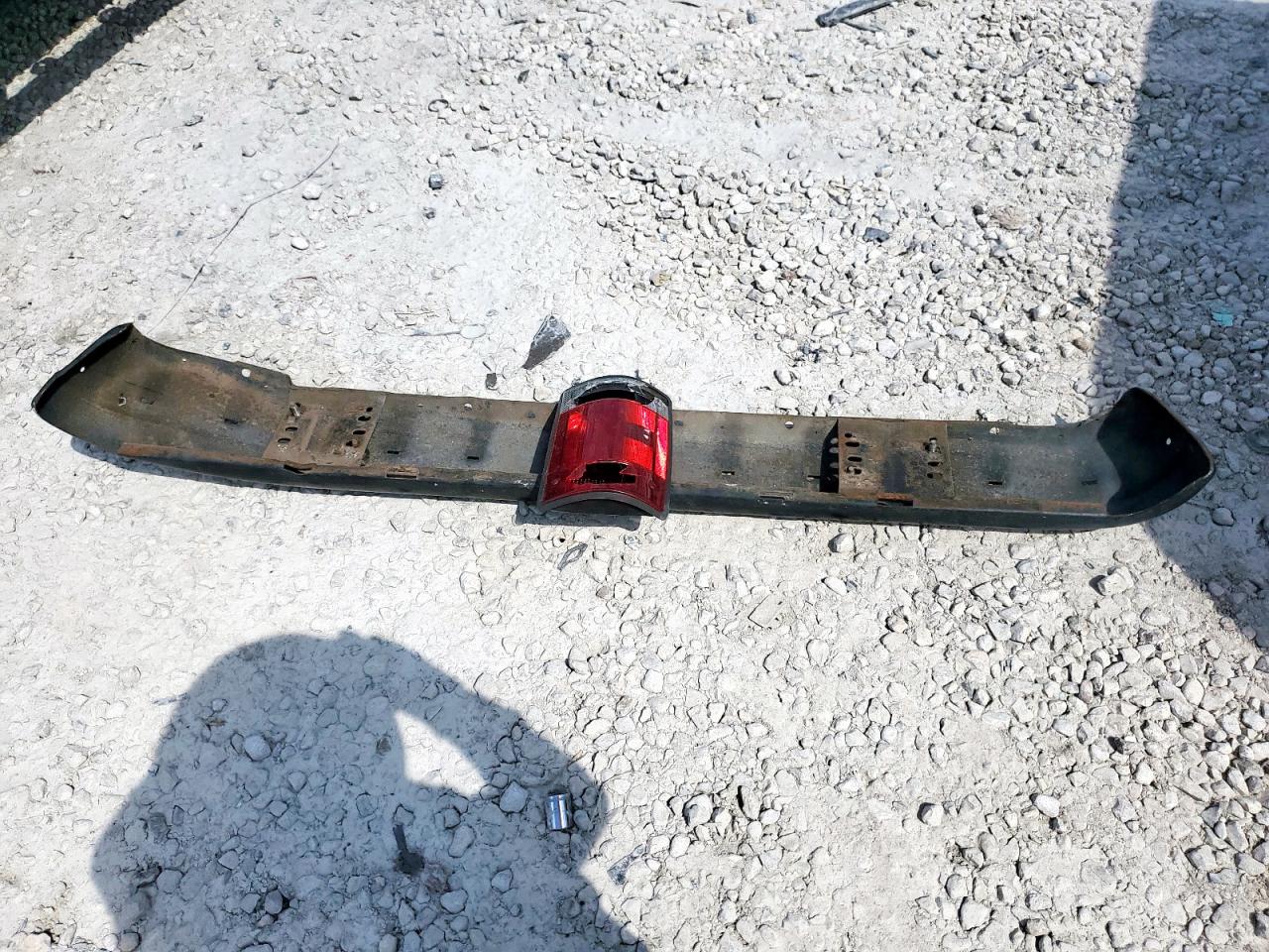 2010 Ford Econoline E150 Van VIN: 1FTNE1EW5ADA31104 Lot: 84213015