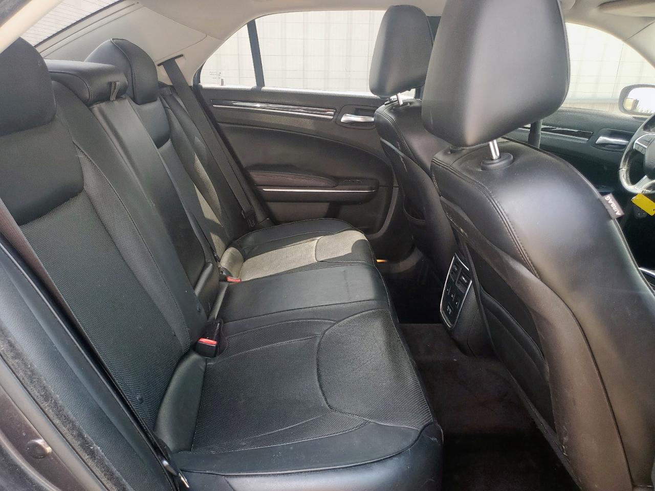 2016 Chrysler 300C VIN: 2C3CCAEG3GH260970 Lot: 80204305