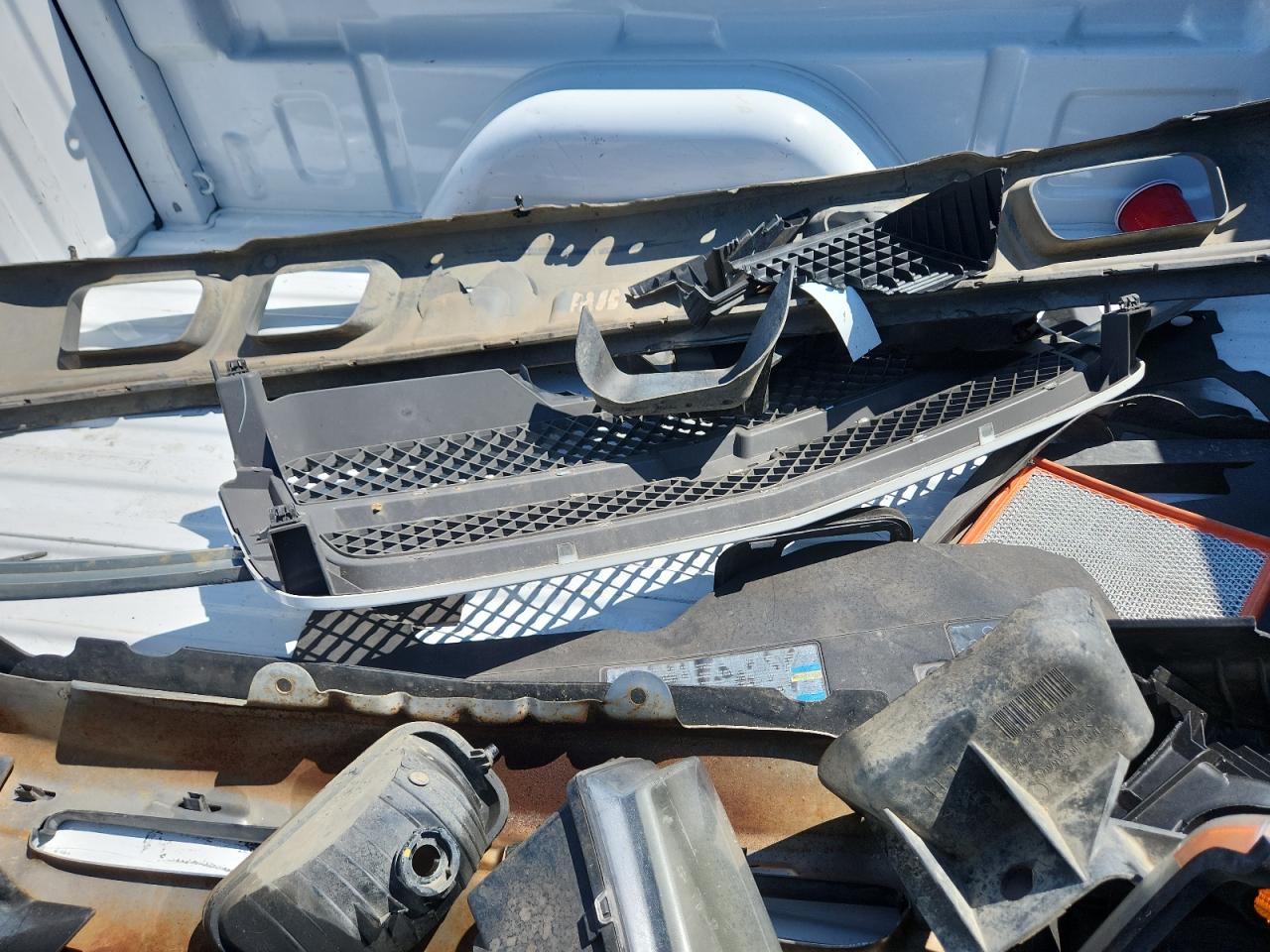 2005 Chevrolet Silverado C1500 VIN: 2GCEC19T551374437 Lot: 84639095