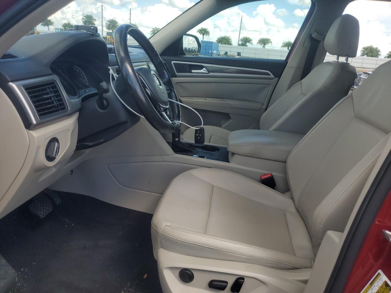 2018 Volkswagen Atlas Se VIN: 1V2DR2CA4JC558990 Lot: 81848425