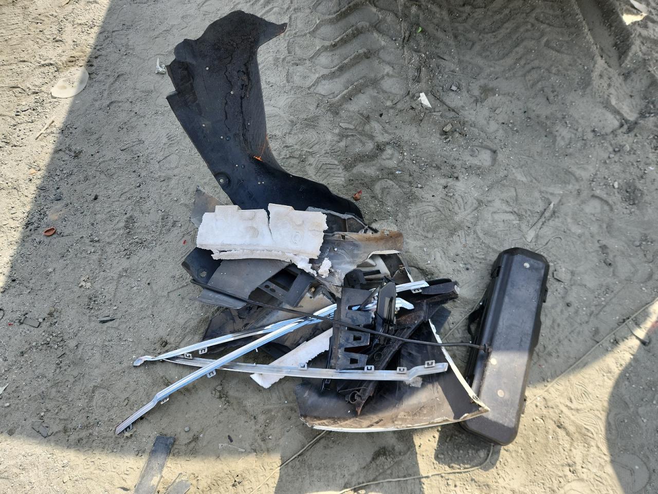 2014 Chevrolet Suburban K1500 Lt VIN: 1GNSKJE75ER141221 Lot: 71157495