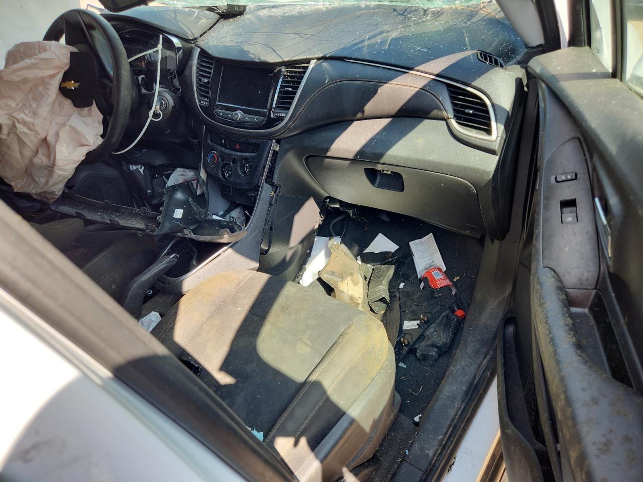 2020 Chevrolet Trax Ls VIN: 3GNCJKSB0LL280523 Lot: 84570185