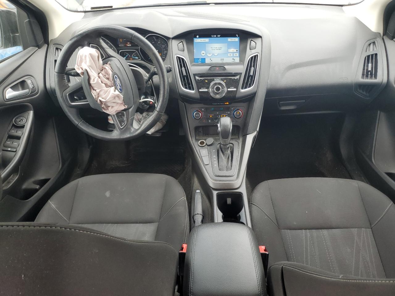 2017 Ford Focus Sel VIN: 1FADP3M25HL340593 Lot: 84025985