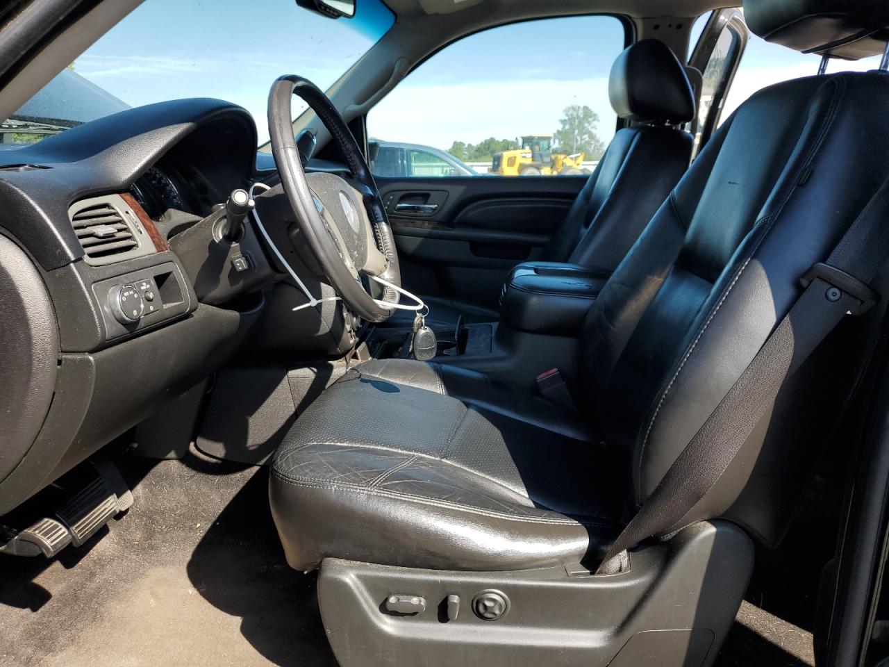 2010 GMC Yukon Denali VIN: 1GKUCEEF4AR275214 Lot: 71905105