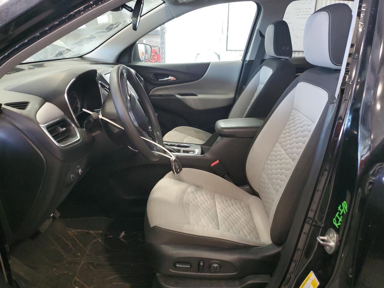 2020 Chevrolet Equinox Ls VIN: 2GNAXHEV7L6101333 Lot: 81674845