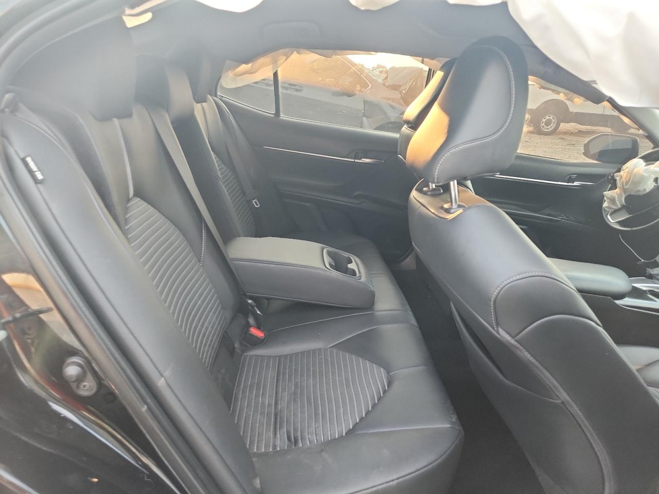 2019 Toyota Camry L VIN: 4T1B11HK8KU851682 Lot: 80952355