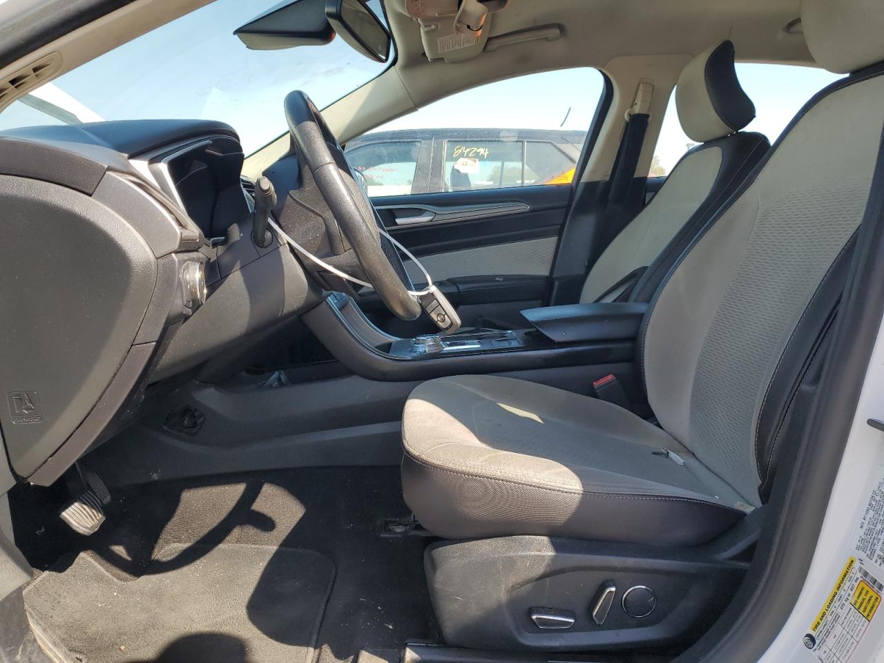 2019 Ford Fusion Se VIN: 3FA6P0HDXKR114917 Lot: 84059545