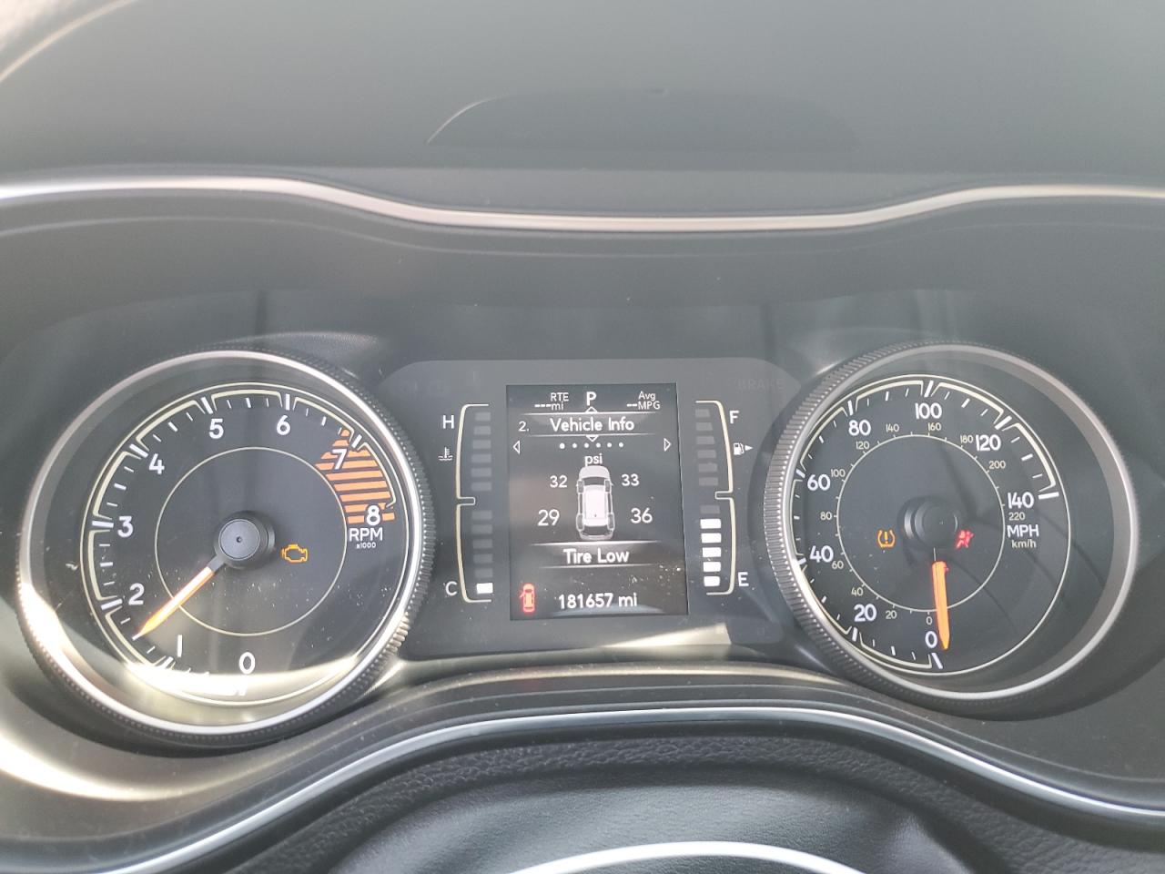 2019 Jeep Cherokee Latitude Plus VIN: 1C4PJMLX4KD252308 Lot: 43323061