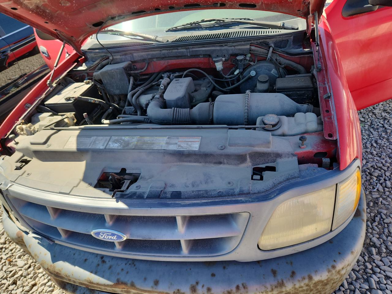 1998 Ford F150 VIN: 1FTDX1727VKB68725 Lot: 83818265