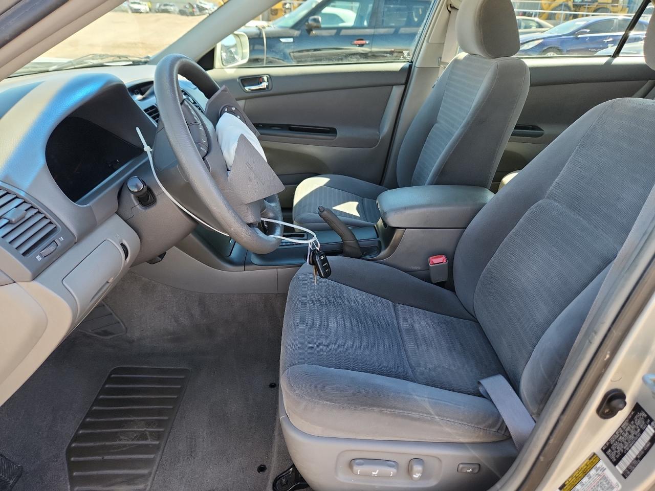 2005 Toyota Camry Le VIN: 4T1BF30K45U105243 Lot: 80756875