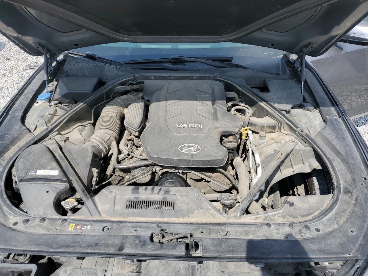 2015 Hyundai Genesis 3.8L VIN: KMHGN4JE1FU071268 Lot: 81440685