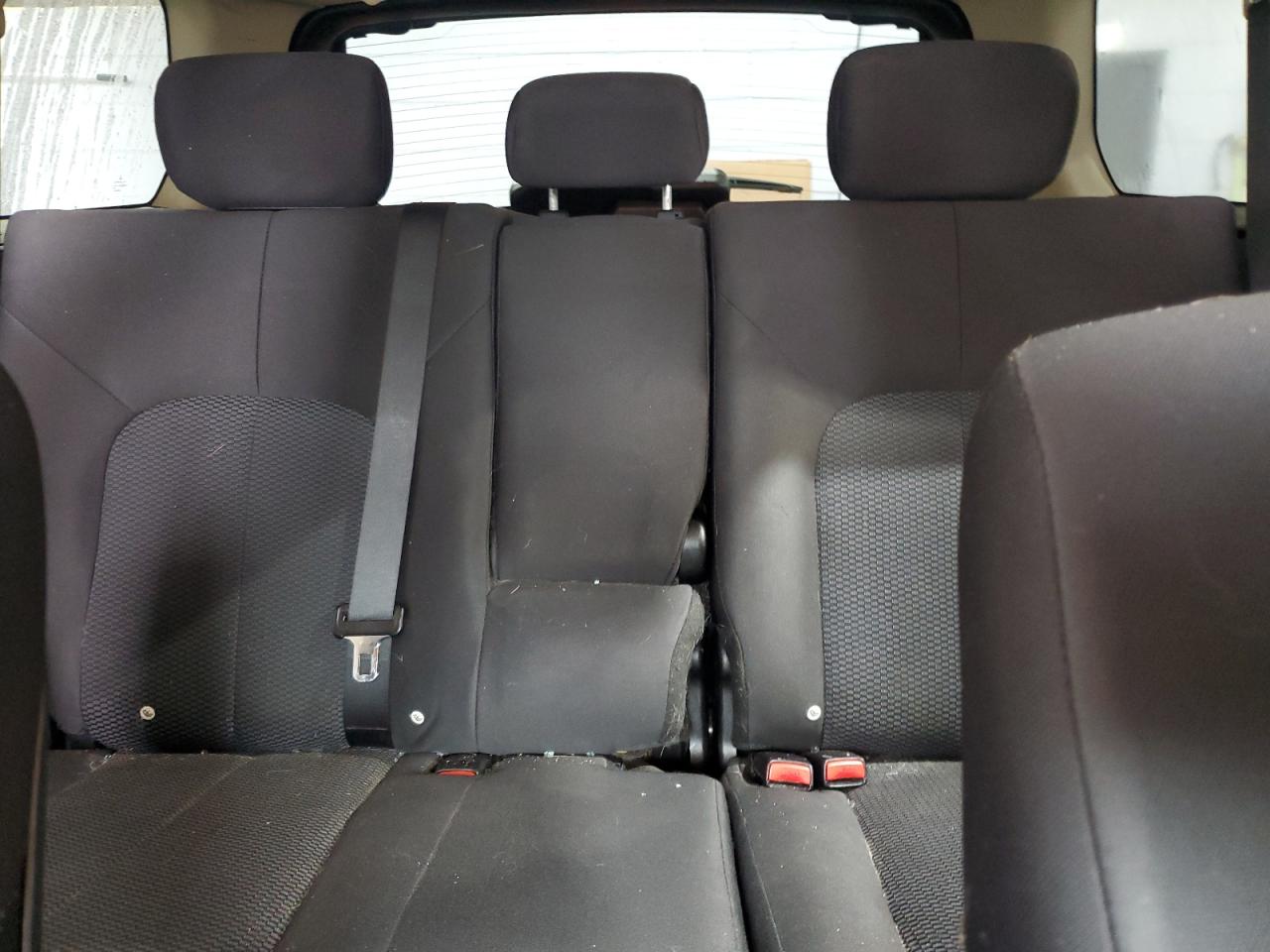 2011 Mitsubishi Endeavor Ls VIN: 4A4JN2AS4BE032529 Lot: 84164875