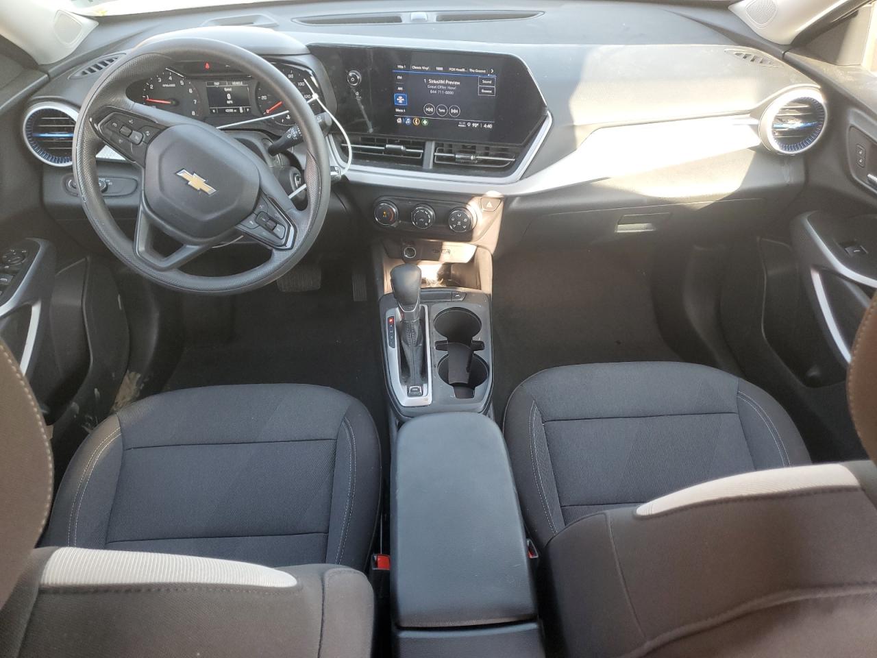 2025 Chevrolet Trax Ls VIN: KL77LFEP4SC060778 Lot: 81511655