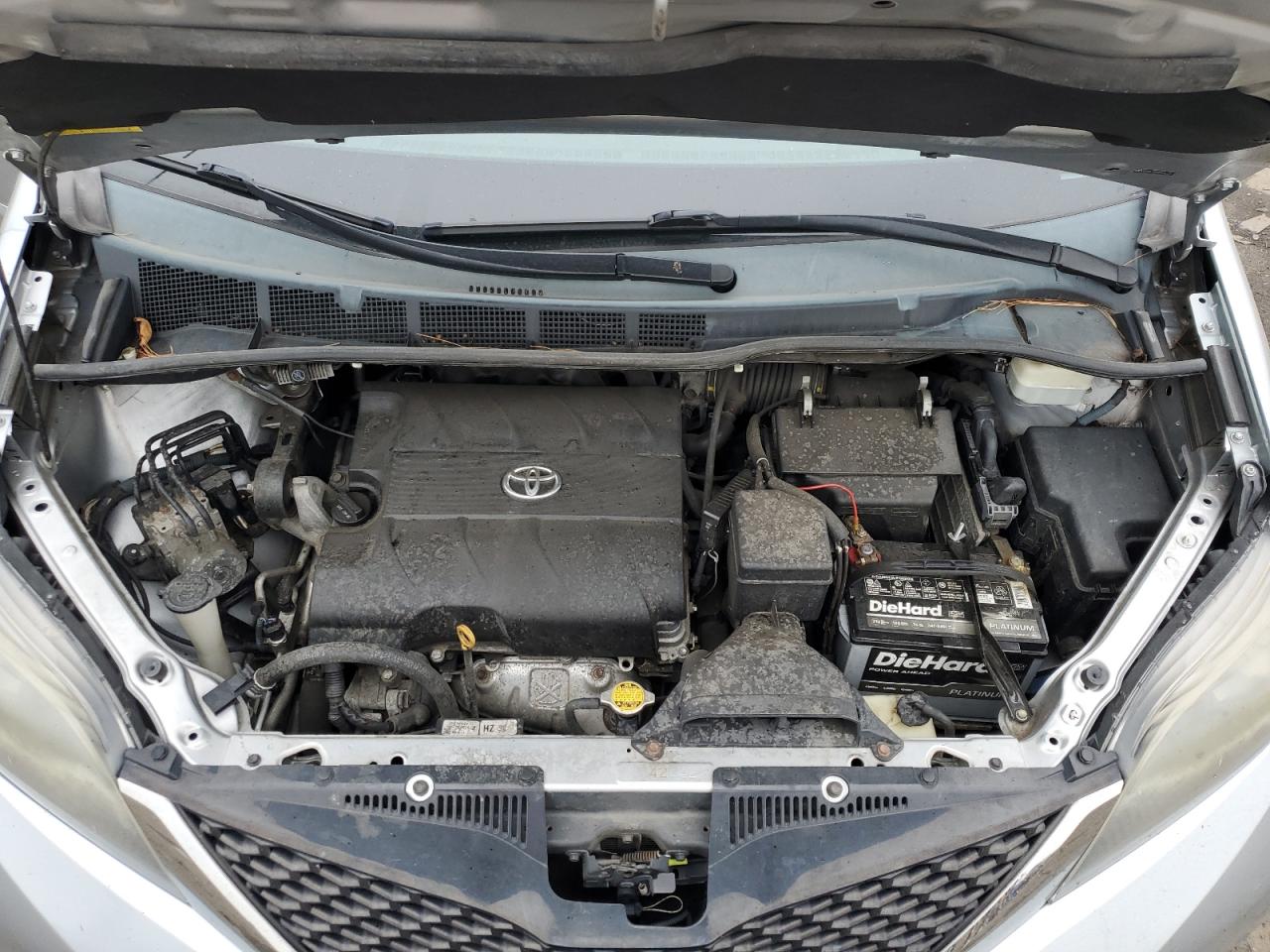 2011 Toyota Sienna Sport VIN: 5TDXK3DC6BS045507 Lot: 81544635