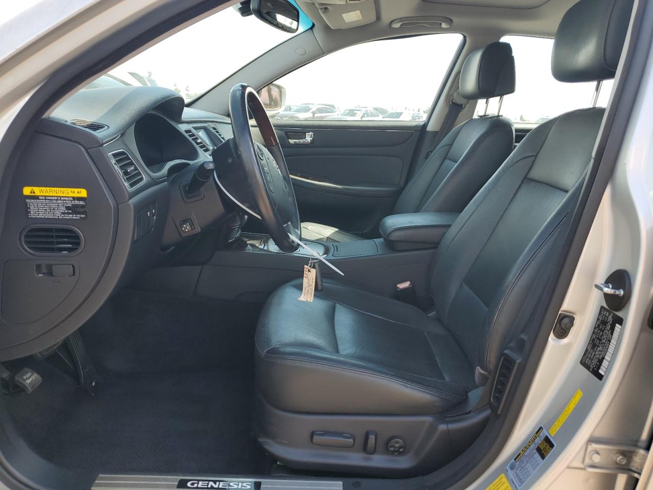 2010 Hyundai Genesis 4.6L VIN: KMHGC4DF6AU105885 Lot: 81600135