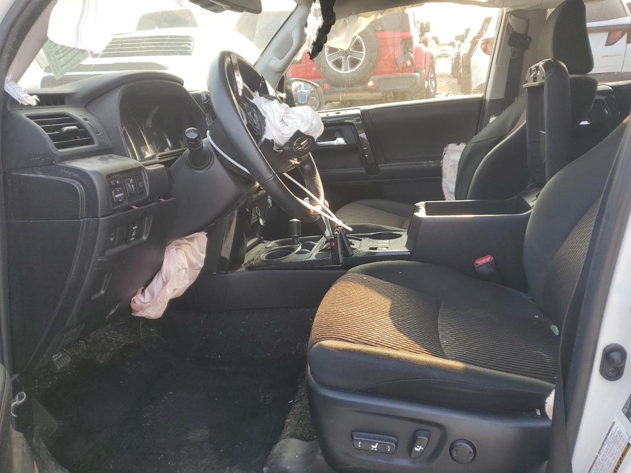 2021 Toyota 4Runner Sr5/Sr5 Premium VIN: JTEPU5JR8M5935946 Lot: 71610835