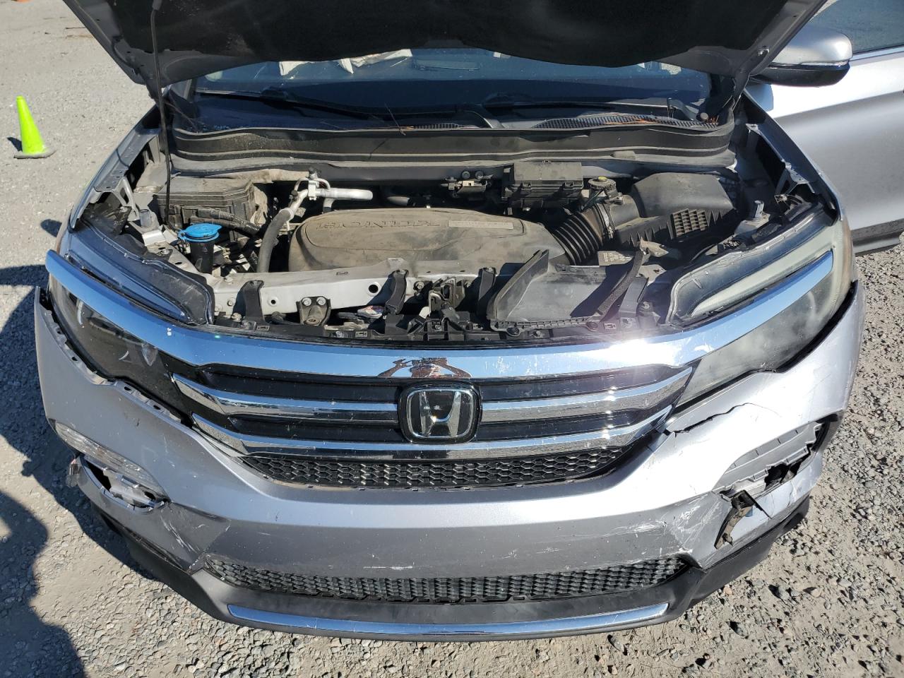 2017 Honda Pilot Touring VIN: 5FNYF5H98HB027672 Lot: 80729085