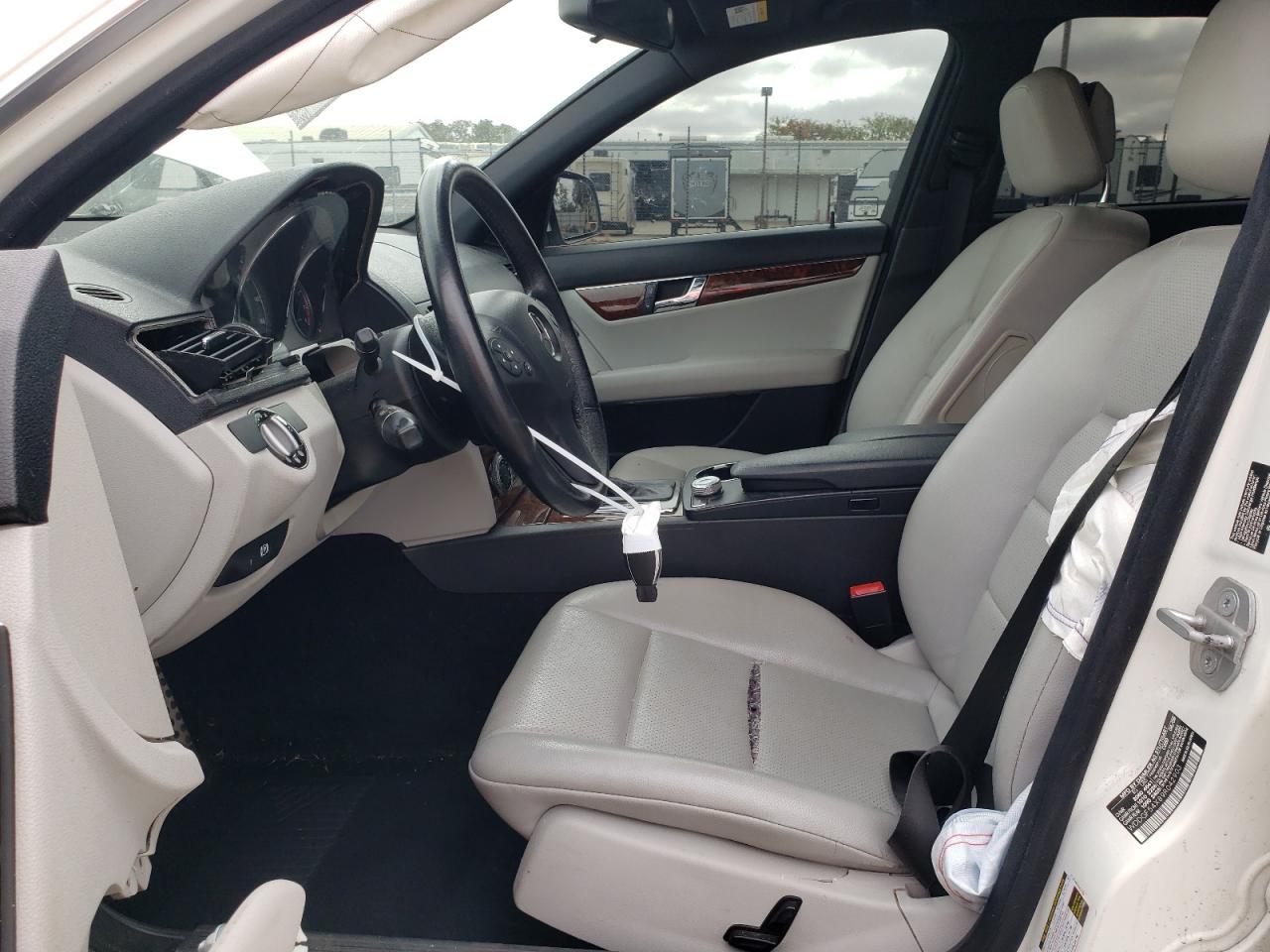 2009 Mercedes-Benz C300 VIN: WDDGF54X89R042903 Lot: 72013435