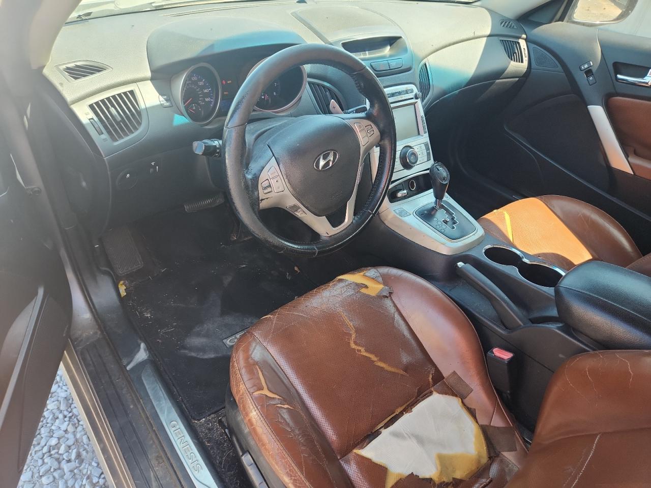 2010 Hyundai Genesis Coupe 3.8L VIN: KMHHU6KH0AU020719 Lot: 81461875