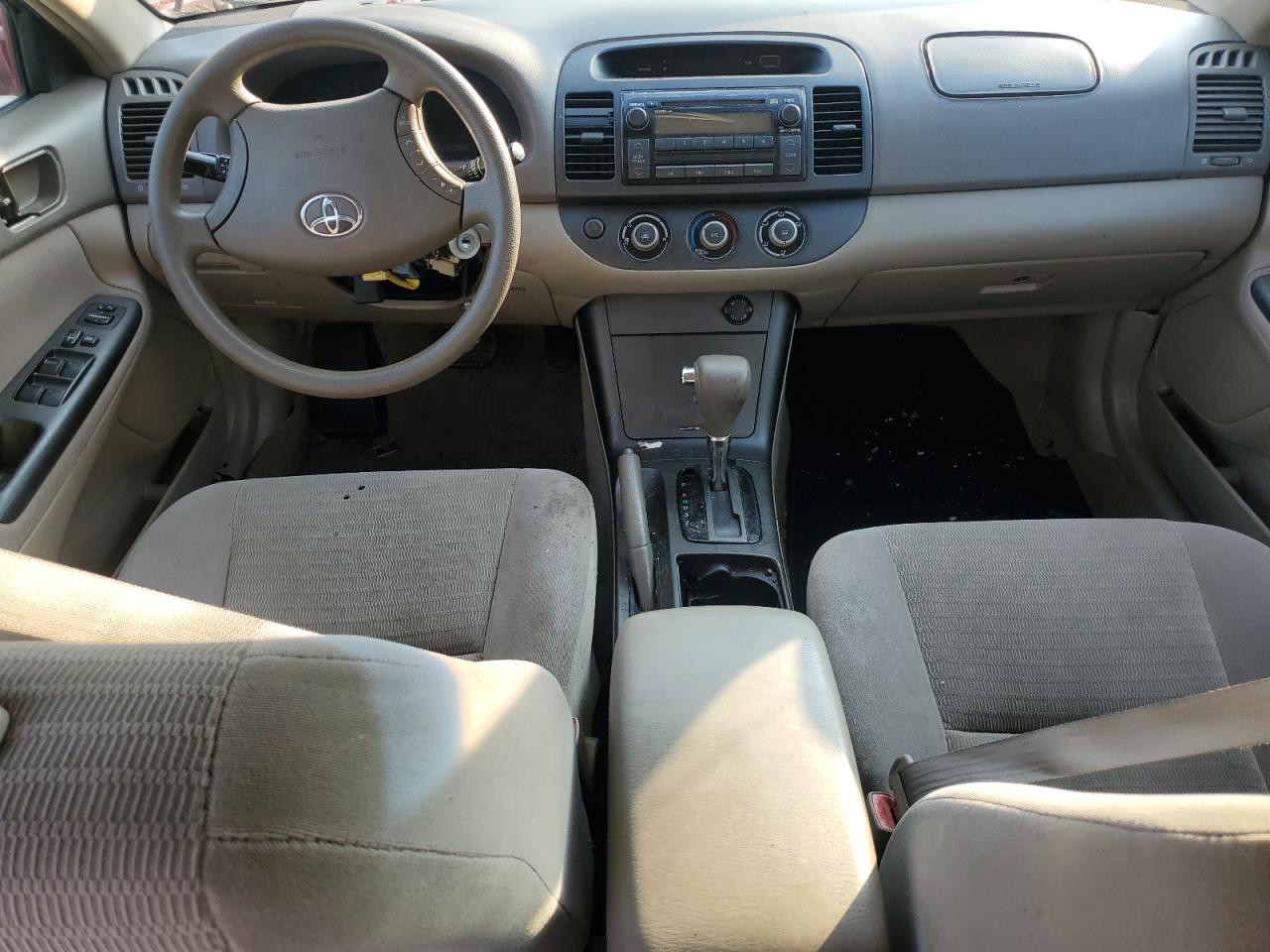 2005 Toyota Camry Le VIN: 4T1BE32K75U082802 Lot: 70697295