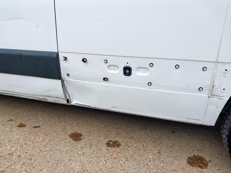 2023 RENAULT MASTER LM35 BUSINESS+ BLU LM35DCI 135 BUSINESS+ MEDIUM ROOF