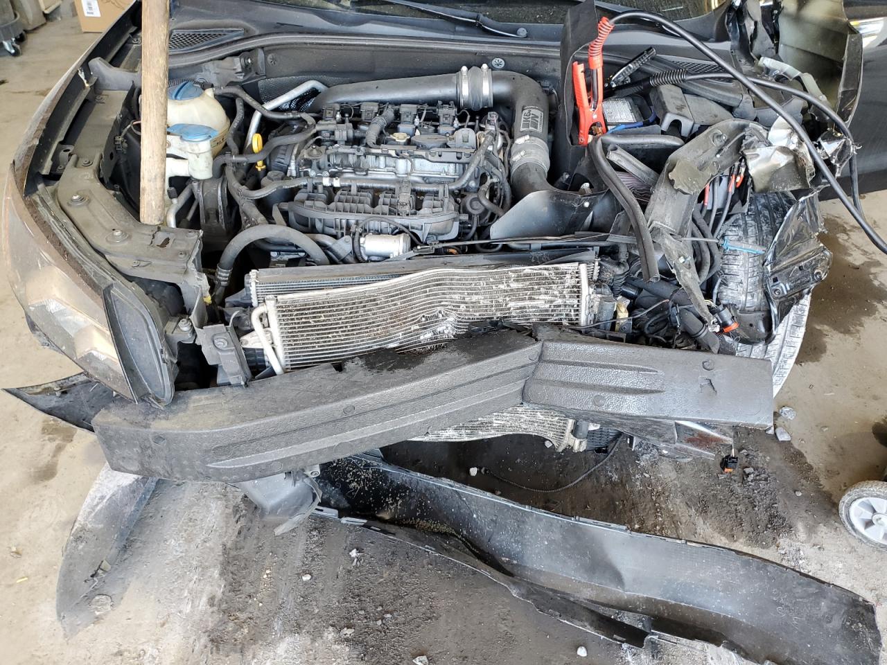 2015 Volkswagen Passat S VIN: 1VWAT7A36FC105045 Lot: 81432475