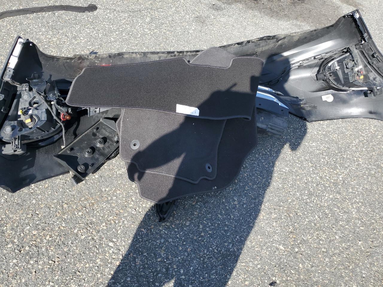 2018 Chevrolet Equinox Premier VIN: 2GNAXWEX8J6254662 Lot: 72054665