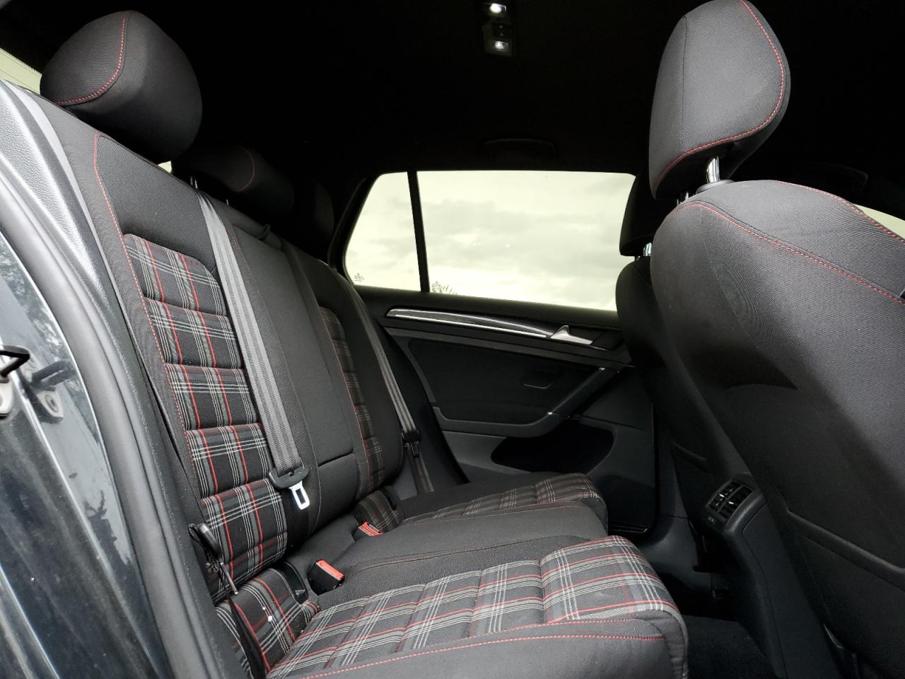 2015 Volkswagen Gti VIN: 3VW547AUXFM063761 Lot: 84395295