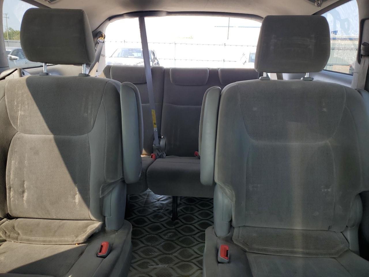 2004 Toyota Sienna Ce VIN: 5TDZA23C74S013725 Lot: 80157655