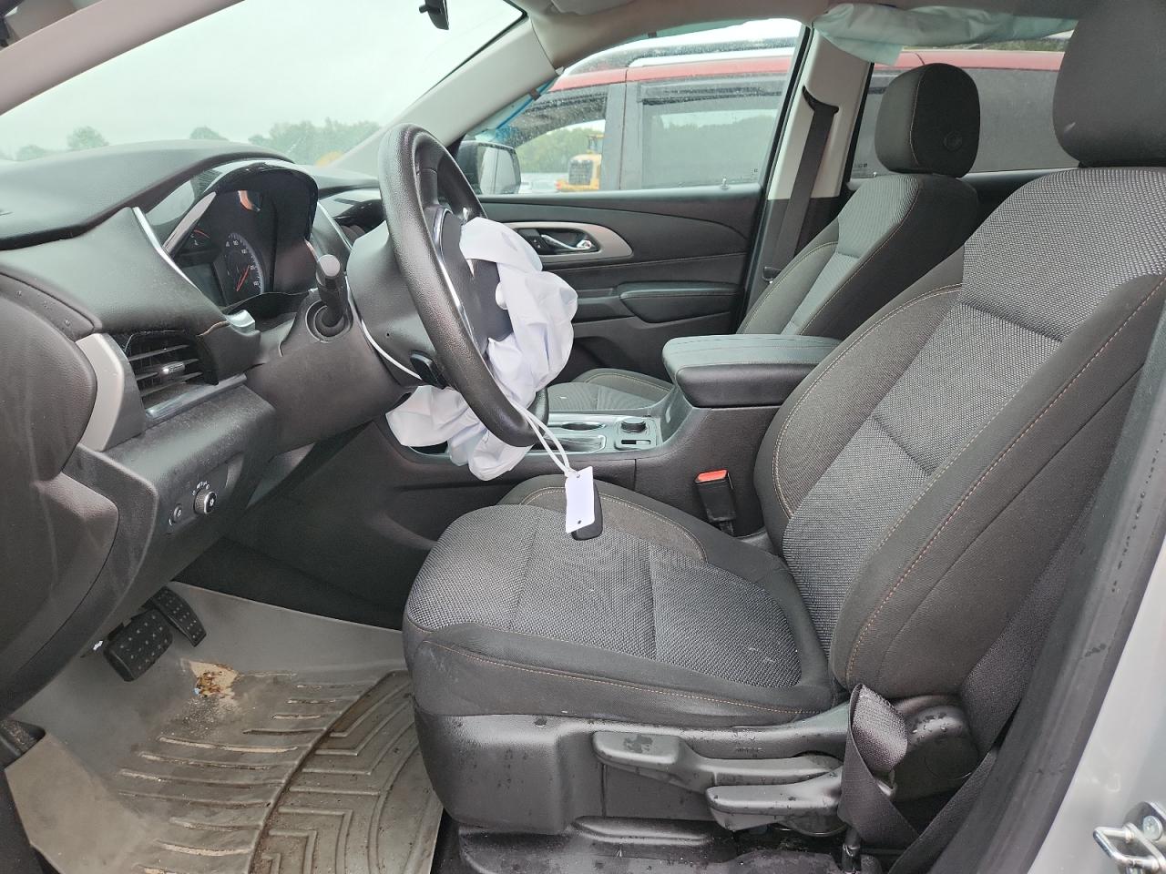 2018 Chevrolet Traverse Ls VIN: 1GNERFKWXJJ102389 Lot: 81070055