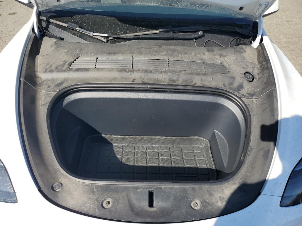 2023 Tesla Model Y VIN: 7SAYGDEE7PF687308 Lot: 80574435