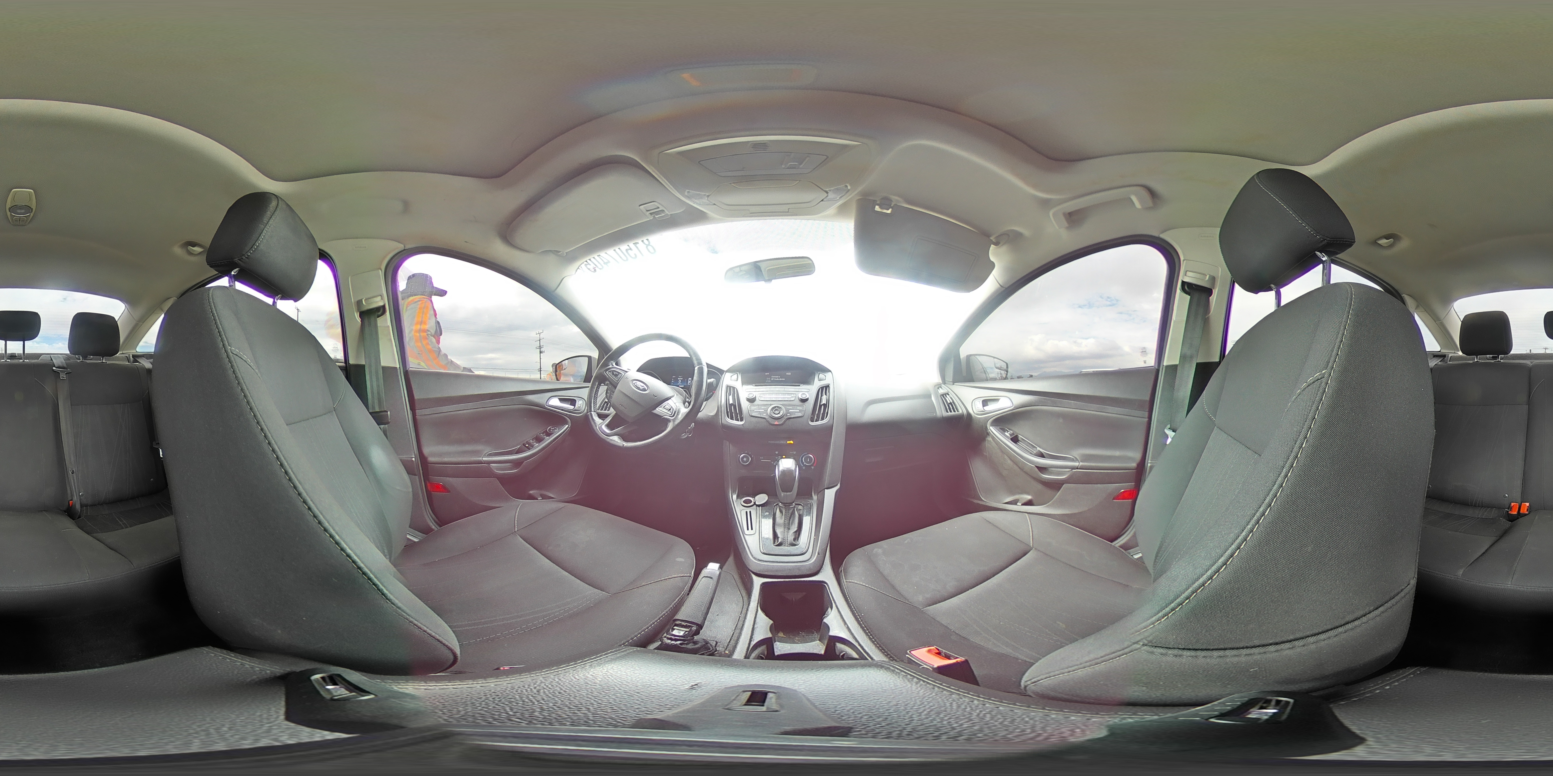 2016 Ford Focus Se VIN: 1FADP3F27GL372618 Lot: 81507405
