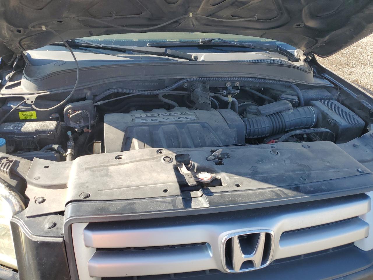 2007 Honda Pilot Lx VIN: 5FNYF18147B018968 Lot: 70941875