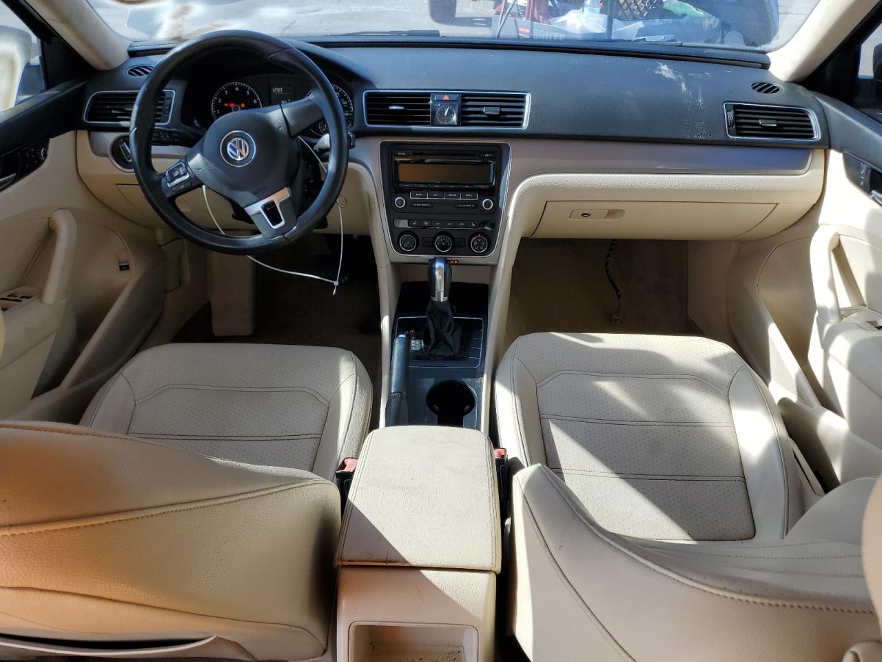 2014 Volkswagen Passat S VIN: 1VWAT7A32EC041424 Lot: 81808515