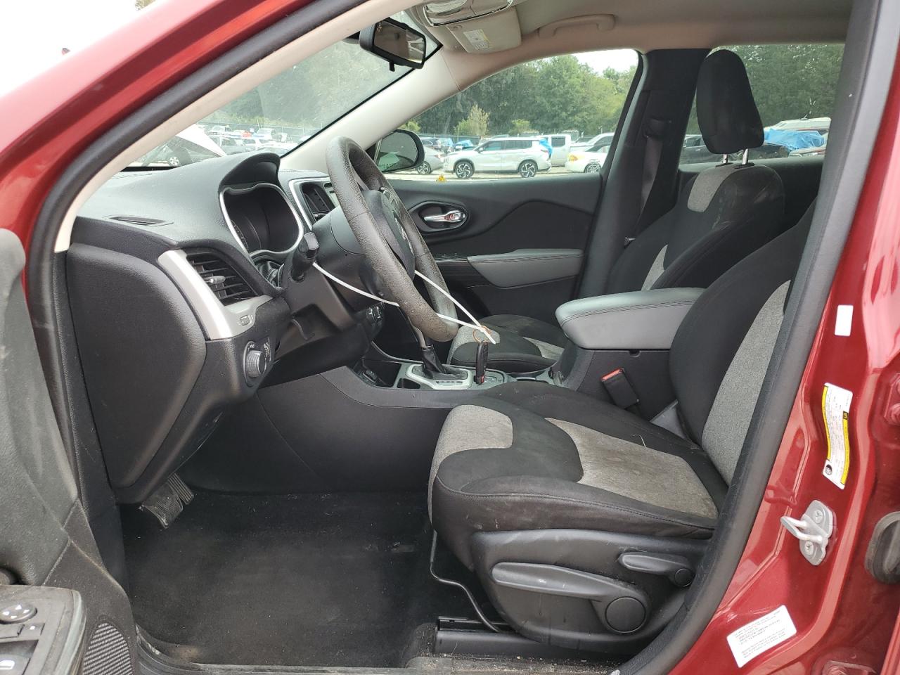 2014 Jeep Cherokee Sport VIN: 1C4PJLAB8EW148141 Lot: 83988145