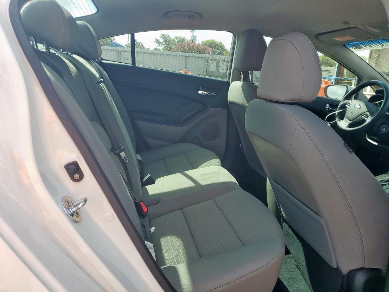 2014 Kia Forte Lx VIN: KNAFX4A67E5087855 Lot: 81704145