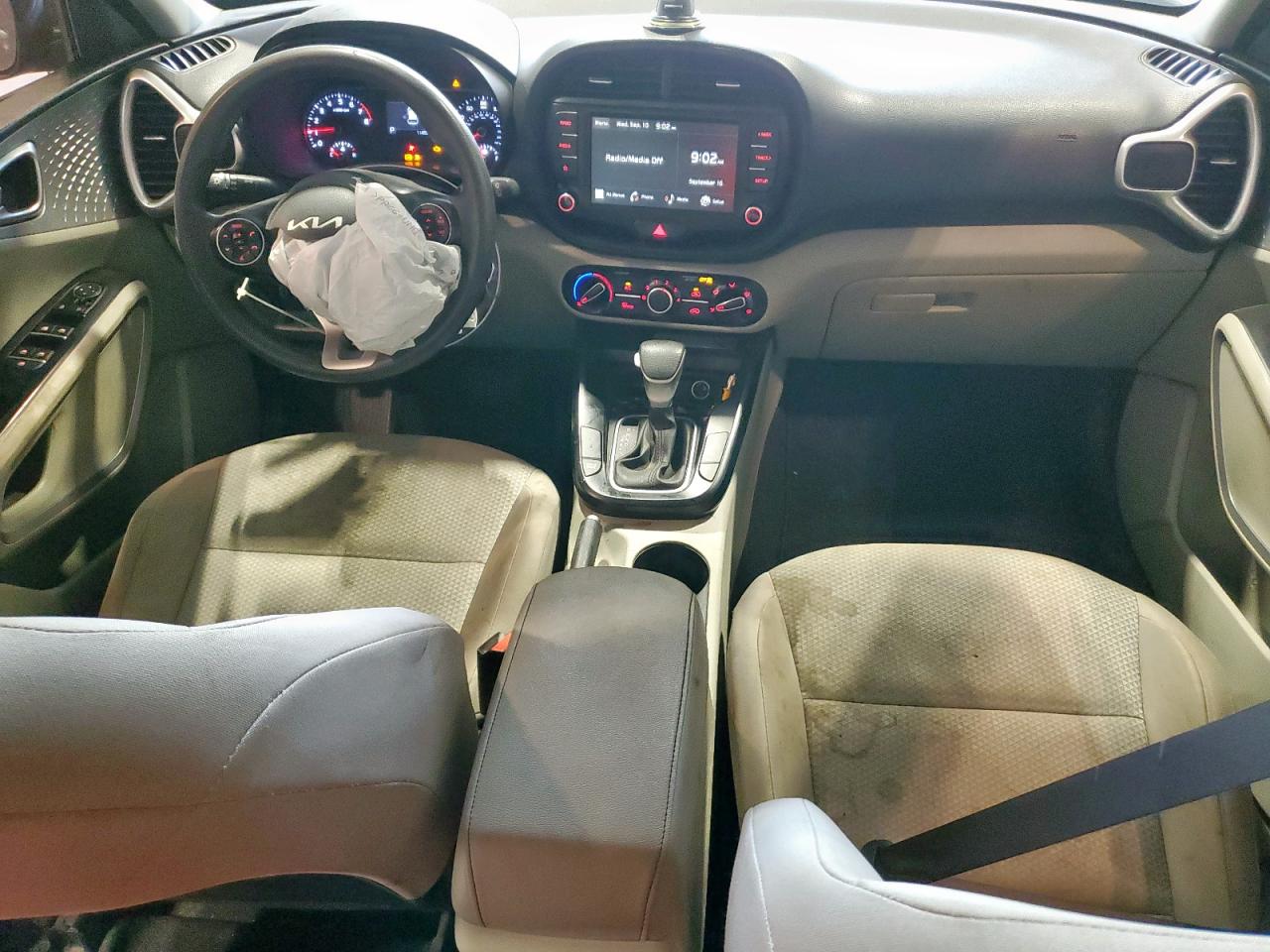 2022 Kia Soul Lx VIN: KNDJ23AU0N7828596 Lot: 71908155