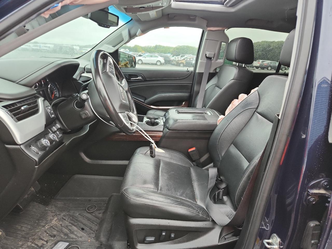 2018 GMC Yukon Xl K1500 Slt VIN: 1GKS2GKC4JR318725 Lot: 83813505