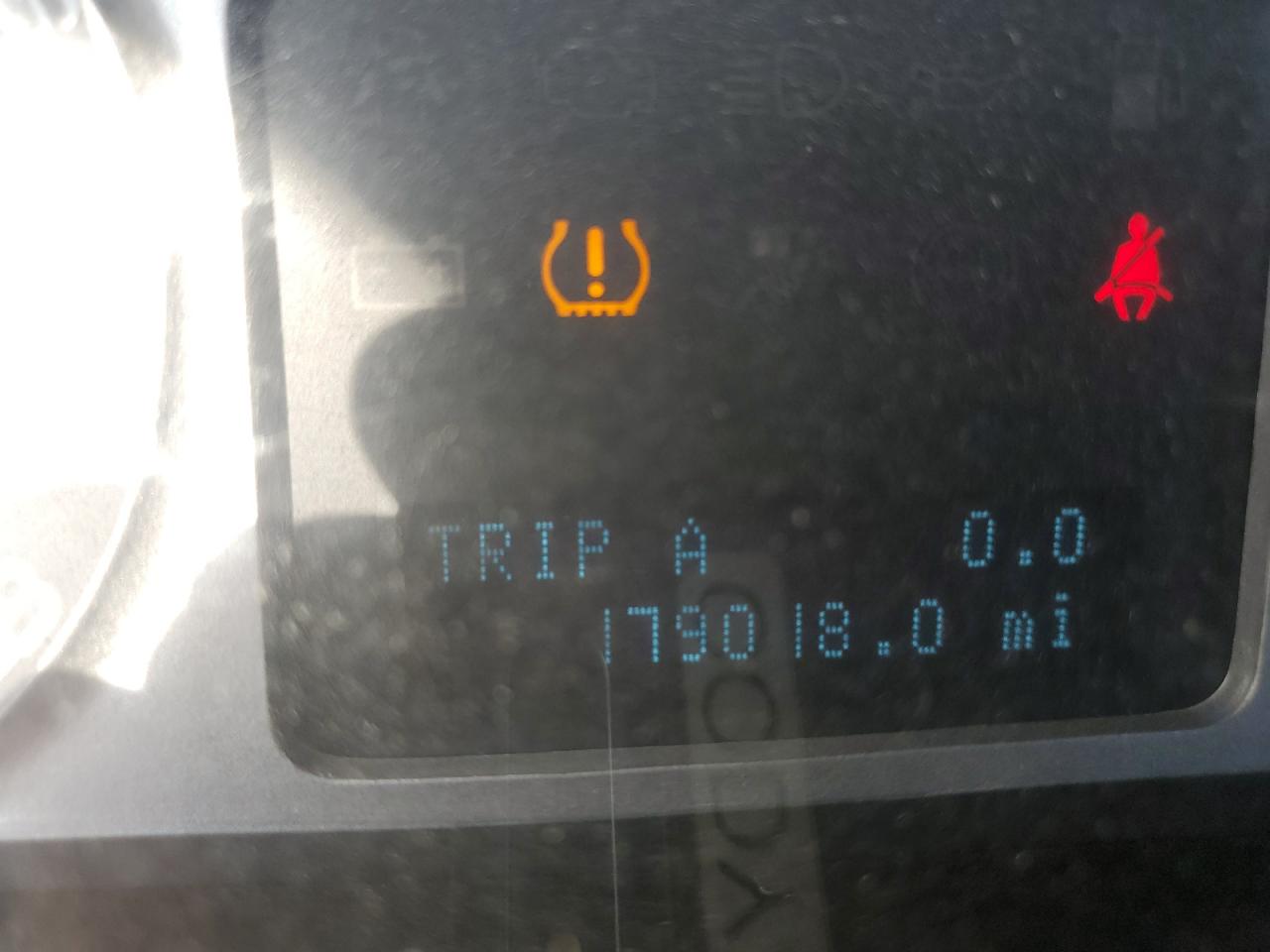 2008 Mercury Mariner VIN: 4M2CU81198KJ36077 Lot: 84367135