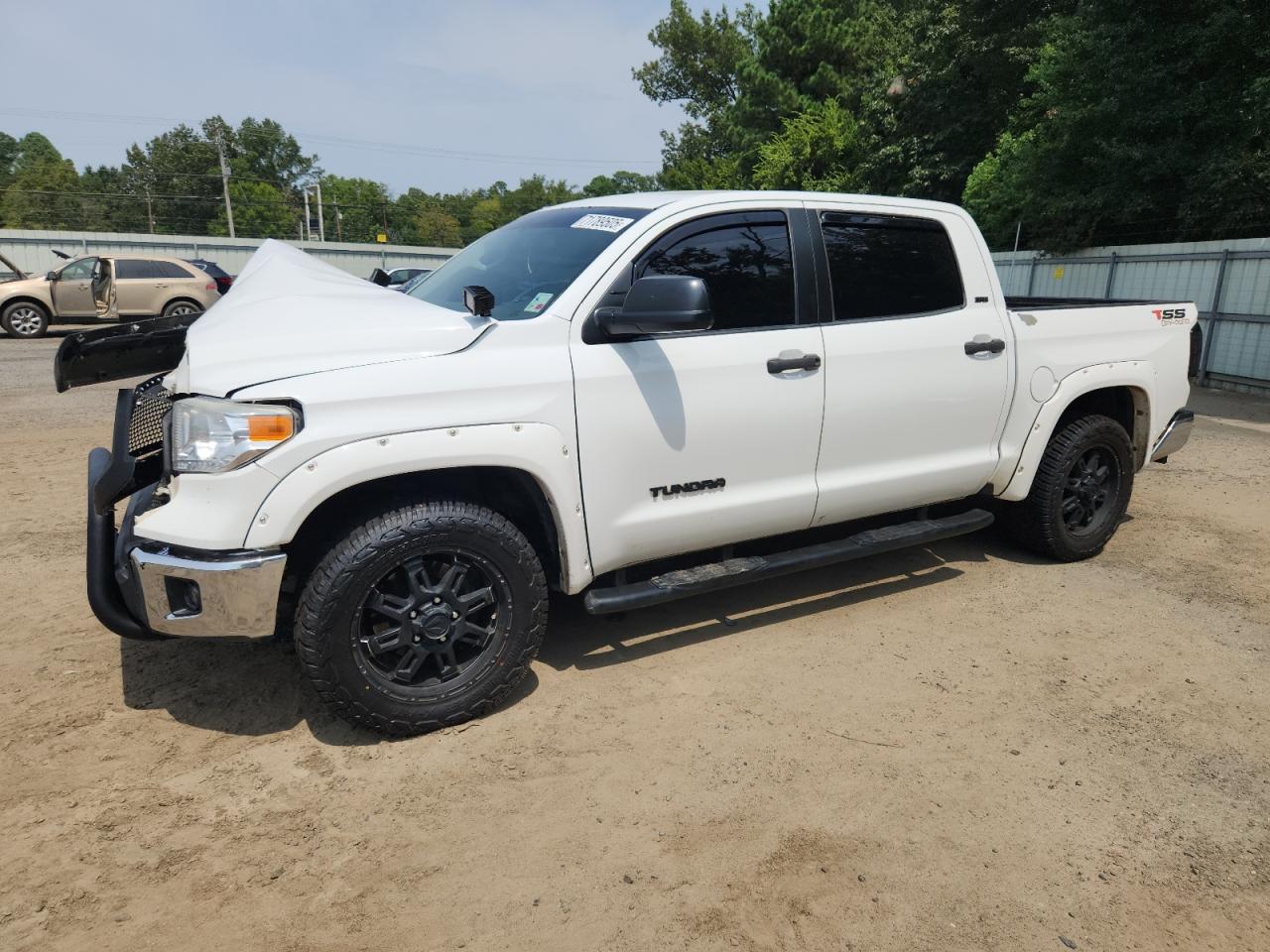 2016 Toyota Tundra Crewmax Sr5 white other gasoline 5TFEM5F1XGX101409 photo #1