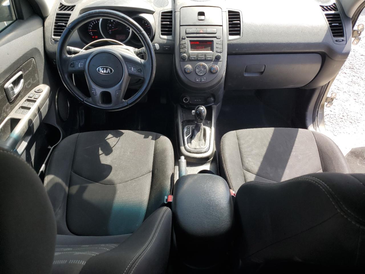 2013 Kia Soul + VIN: KNDJT2A6XD7565685 Lot: 80133775