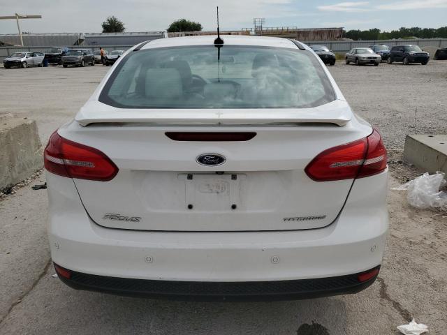  FORD FOCUS 2017 Белы