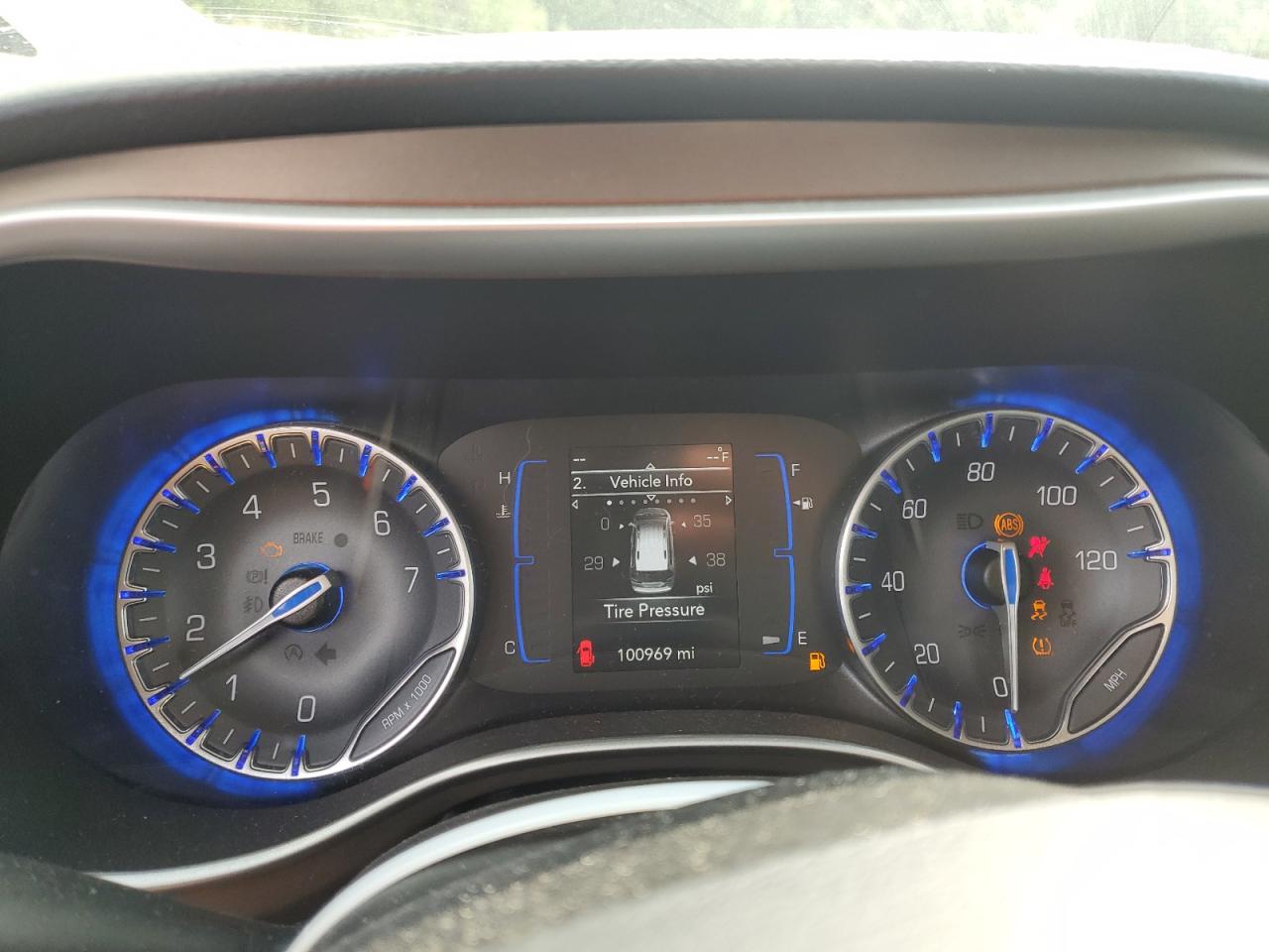 2019 Chrysler Pacifica Touring L VIN: 2C4RC1BG3KR732243 Lot: 70851355