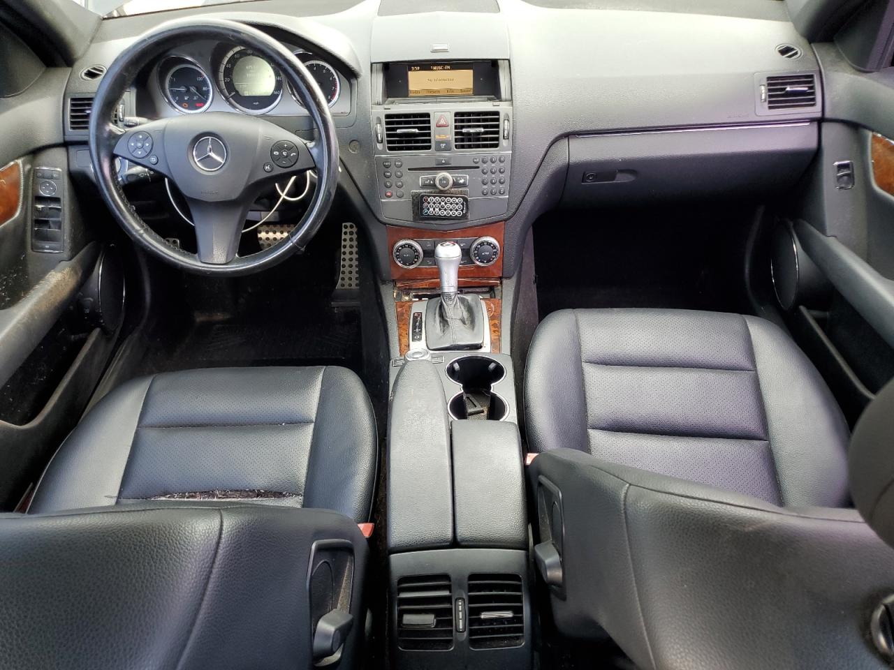 2010 Mercedes-Benz C 300 VIN: WDDGF5EBXAR129404 Lot: 83828345