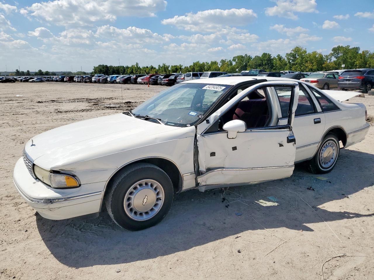 CHEVROLET CAPRICE 1993. Lot# 84284925. VIN 1G1BL53E9PR137649. Photo 1