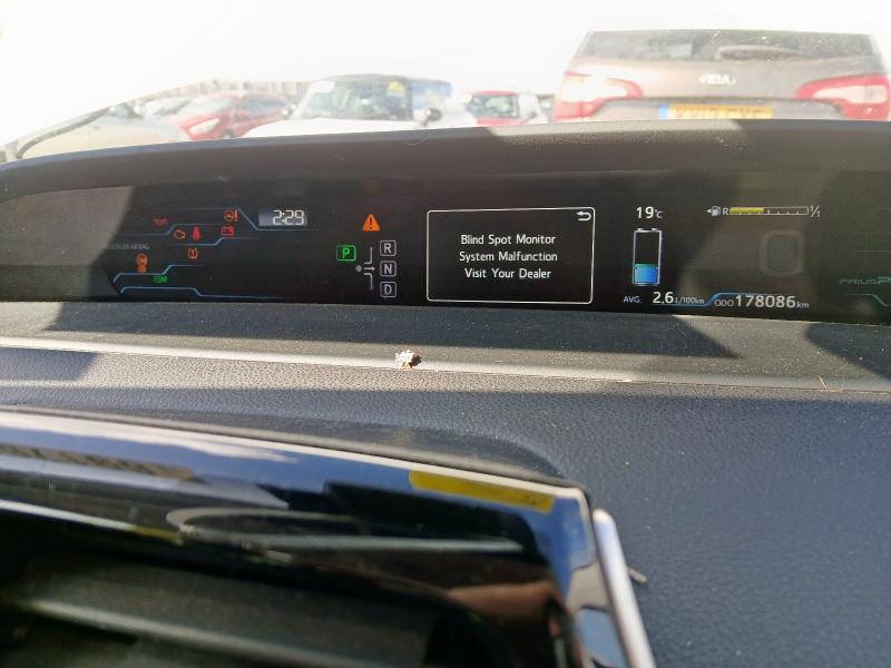 2017 TOYOTA PRIUS BUSINESS ED + PHEV 