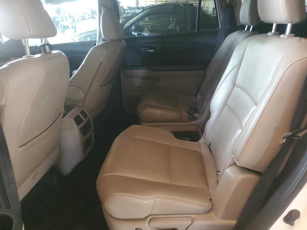 2018 Honda Pilot Elite VIN: 5FNYF6H00JB055981 Lot: 83758655